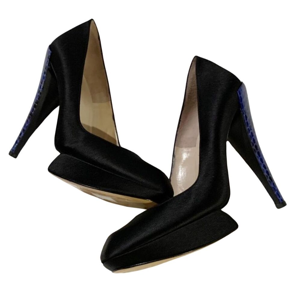 Nicholas Kirkwood Python Heel Platform Pumps 7.5 … - image 3